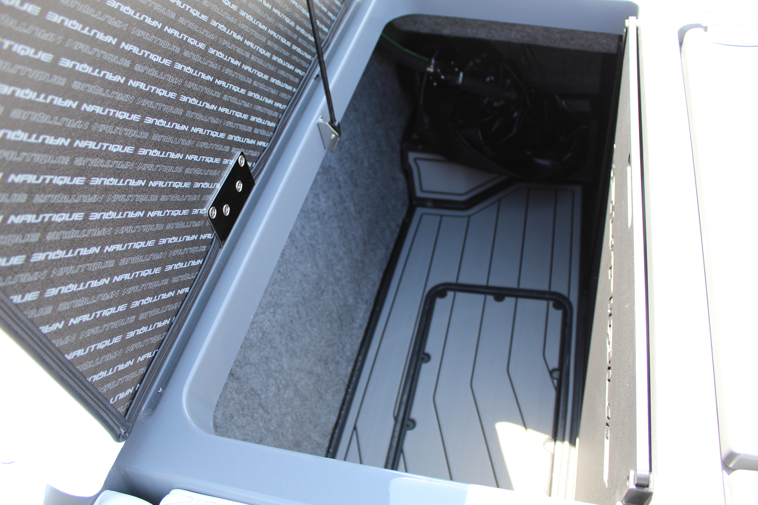 2025 Nautique GS24 Icon
